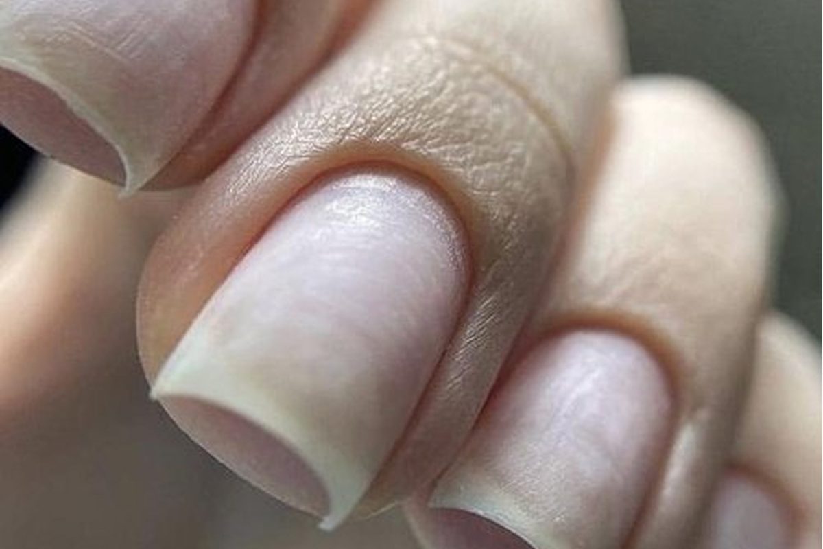 Natural nails with clean, sharply defined cuticles